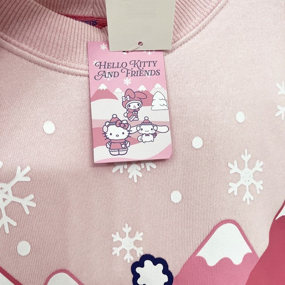 NWT Hello Kitty Winter Holiday Sweatshirt Women’s Small - Picture 9 of 12